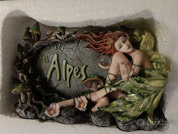 fatina les alpes con logo da collezione