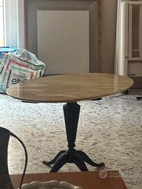 Tavolino in marmo con piede in legno