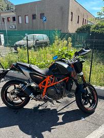 Ktm duke 690