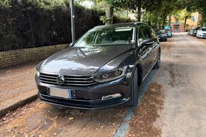 Volkswagen Passat Executive DSG 2.0TDI 150cv
