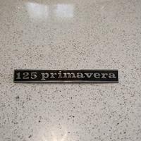 vespa primavera, targa/logo