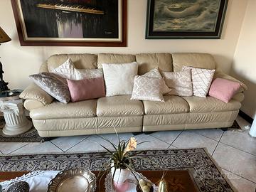 Divano in pelle 4 posti