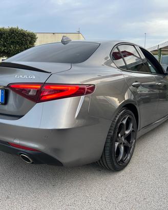 Alfa Romeo Giulia 2.2 180 CV AT8 Sport garanzia12