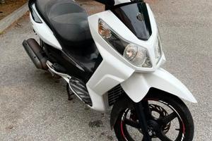 sym 300 