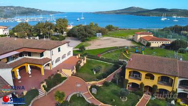 Locale commerciale con vista mare - Porto Pozzo
