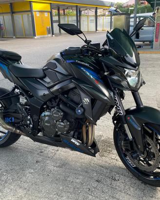 SUZUKI GSX-S 750 A2