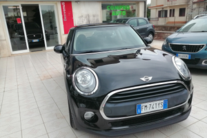 MINI 1.5 COOPER D BUSINESS cambio automatico