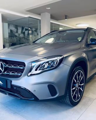 Mercedes-Benz GLA 180 d Premium AMG auto