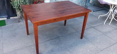 Tavolo in legno