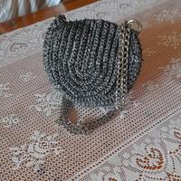 Borsetta fatta a mano