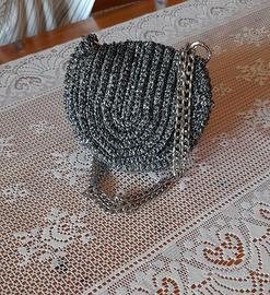 Borsetta fatta a mano