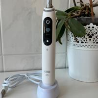 Spazzolino Elettrico OralB io 6