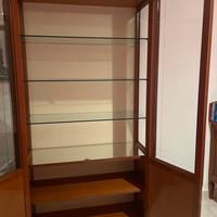 Vetrina classica legno elegante con vetrina