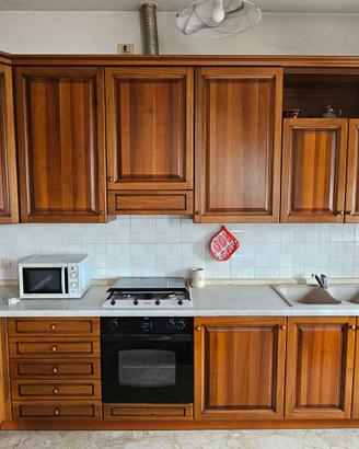 Cucina completa color legno