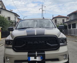 Dodge ram 1500 hemi v8 4x4