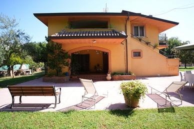 Villa bifamiliare San Vittore del Lazio