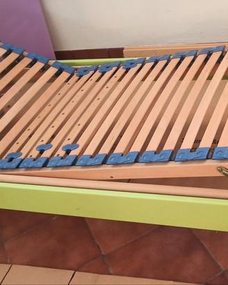 letto songolo , con rete a doghe