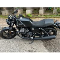 Moto Guzzi V7 Stone Black