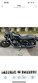 Moto Guzzi V7 Stone Black