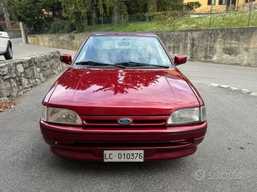 Ford Escort 1.8i 16V - Cabrio