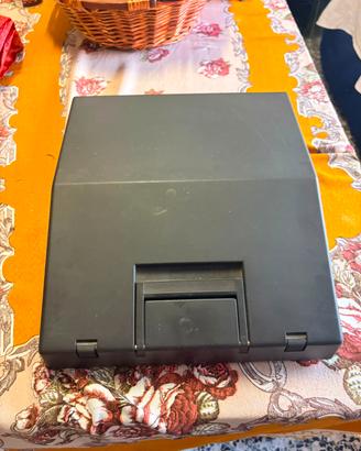Macchina da scrivere Olivetti 