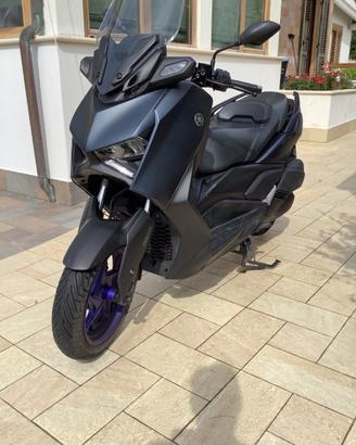 Yamaha X Max 300