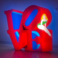 Opera - Insegna Illuminata by Marco Lodola “Love”