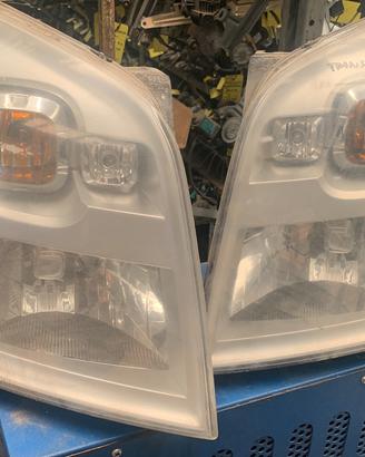 FARI ANTERIORI FORD TRANSIT ANNO:2007