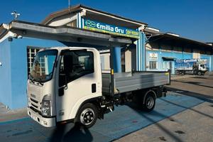 ISUZU con ribaltabile TITAN