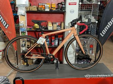 BICI GRAVEL  LOMBARDO MARANELLO 28" M, 2024, NUOVA