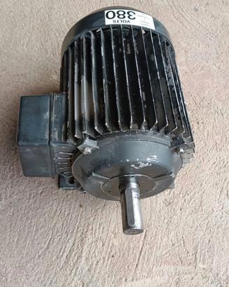 Motore trifase per compressore 