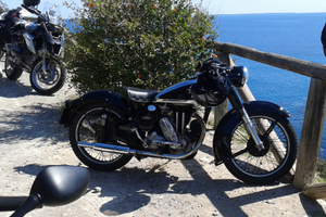 Stupenda moto inglese d'epoca