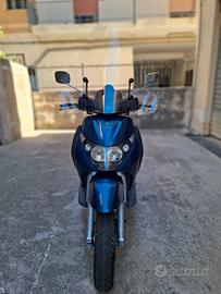 Beverly 250 blu notte