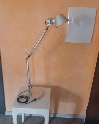 Lampada da tavolo tolomeo artemide