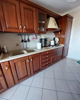 Cucina completa in legno stile classico
