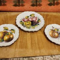 piatti in ceramica da parete o appoggio