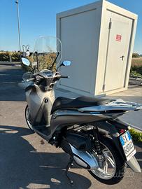 Honda sh 350