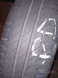 Gomme estive 195 55 R20 e barre portatutto