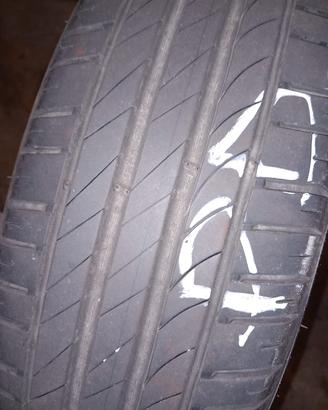 Gomme estive 195 55 R20 e barre portatutto