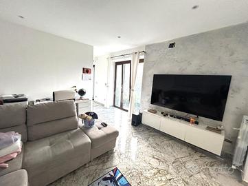 3 LOCALI A SERRA RICCÒ