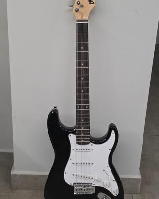 chitarra elettrica con amplificatore mai usata 