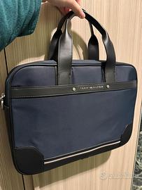 Borsa computer Tommy Hilfiger blu nuova