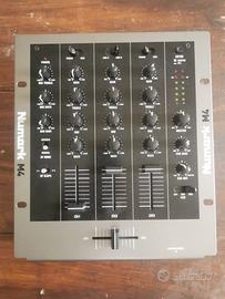 Mixer Numark M4