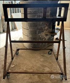 Cavalletto porta motore