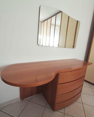 comò in vero legno massello 