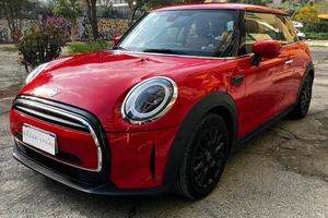 Mini 1.5 Cooper Resolute edition uff ITA