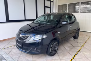 Lancia Ypsilon 1.0 70cv S&S Hybrid Gold Plus ...