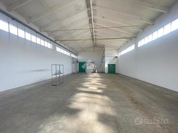 CAPANNONE A POVIGLIO