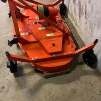 Rasaerba maschio per trattore