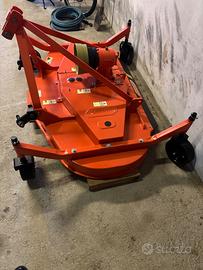 Rasaerba maschio per trattore